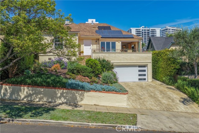 Detail Gallery Image 49 of 56 For 10707 Rochester, Los Angeles,  CA 90024 - 3 Beds | 3 Baths