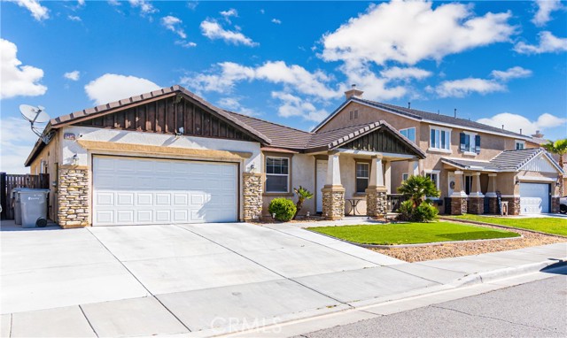 12936 Tehachapi Street, Hesperia CA: https://media.crmls.org/medias/8bd358b7-16c3-41fd-99d1-c2b7e1734679.jpg