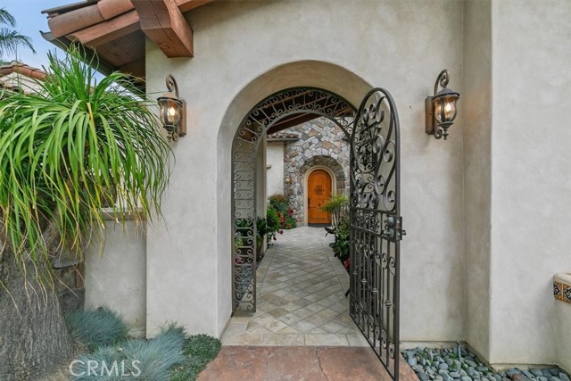 Image 6 of 75 For 6756 Hawarden Drive