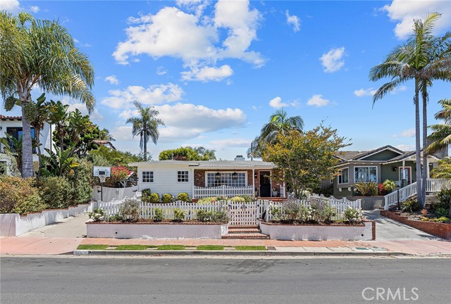 Detail Gallery Image 9 of 63 For 230 Esplanade, San Clemente,  CA 92672 - 4 Beds | 2 Baths