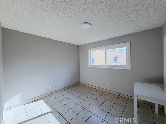 Detail Gallery Image 6 of 7 For 621 Leonard, Los Angeles,  CA 90022 - 2 Beds | 1 Baths