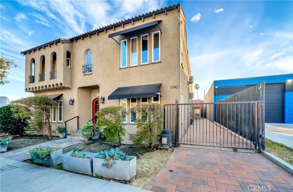 1742 Flower Street