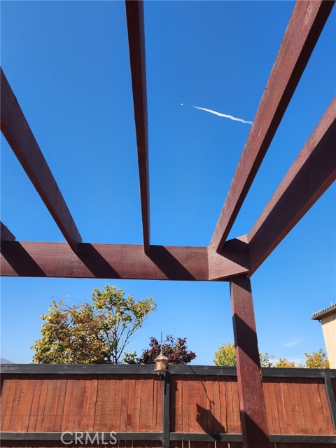 Clear view of Vandenberg rocket launches from the back yard