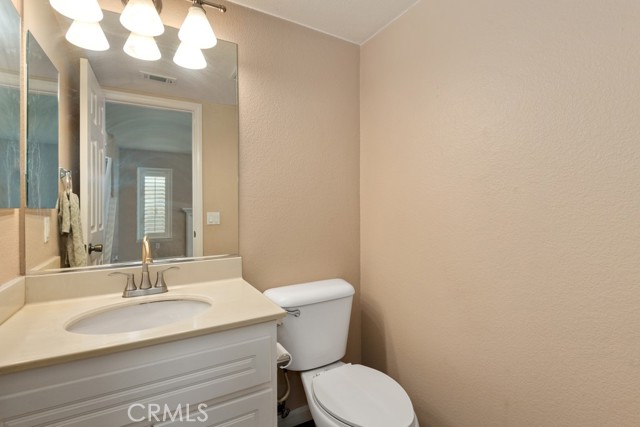 Detail Gallery Image 15 of 43 For 40709 Cartier St, Murrieta,  CA 92563 - 4 Beds | 2/1 Baths