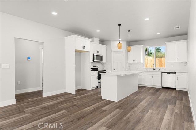 Detail Gallery Image 13 of 42 For 5585 Scottwood Rd, Paradise,  CA 95969 - 2 Beds | 2 Baths