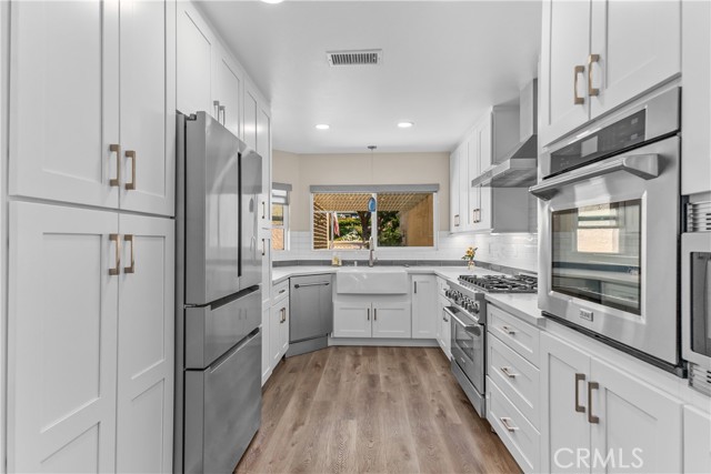 Detail Gallery Image 12 of 49 For 808 Pebble Beach Dr, Upland,  CA 91784 - 2 Beds | 2 Baths