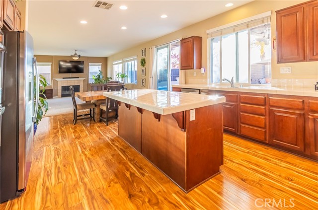 Detail Gallery Image 12 of 52 For 35181 Begonia Ln, Winchester,  CA 92596 - 6 Beds | 3 Baths