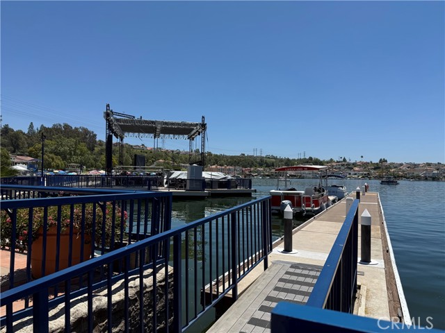 27201 Via Aurora, Mission Viejo CA: https://media.crmls.org/medias/8bdb1f2f-22fd-4455-a76d-c47a53c16116.jpg