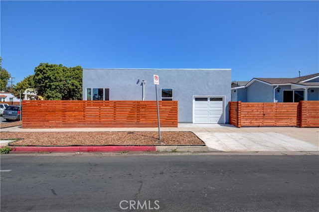 3626 S Cimarron Street, Los Angeles CA: https://media.crmls.org/medias/8bdb2990-c819-4b03-9800-cede3bbf655b.jpg