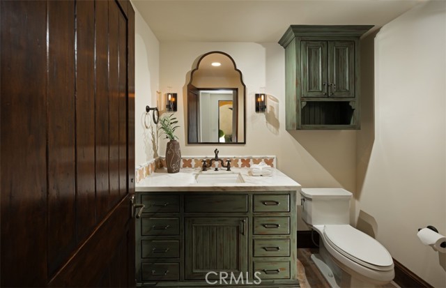 1 Clear Water, Newport Coast CA: https://media.crmls.org/medias/8bdb6ac6-6b2c-491d-ae14-2797428d87f1.jpg