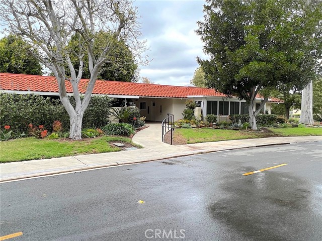 3306 Via Carrizo #B, Laguna Woods, CA 92637