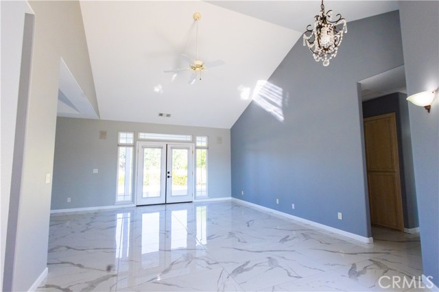 24115 Black Bart Court, Corning CA: https://media.crmls.org/medias/8bdca339-7dc9-46a2-a450-90db2581dba2.jpg