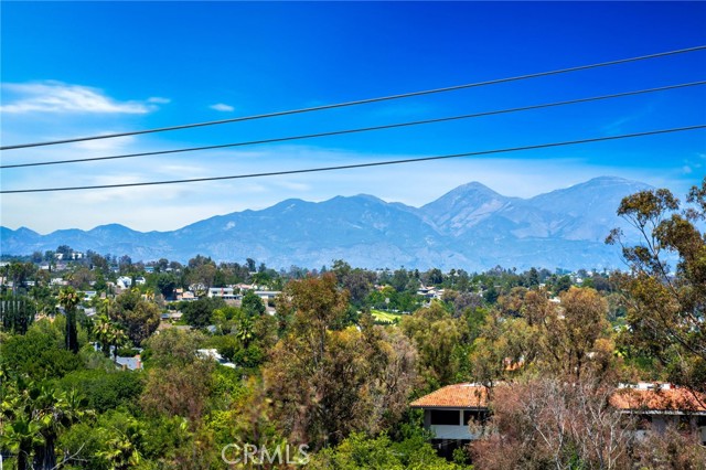 24812 Leto Circle, Mission Viejo CA: https://media.crmls.org/medias/8bdcb554-afd7-42bc-9eb8-47c2b78eb9c9.jpg