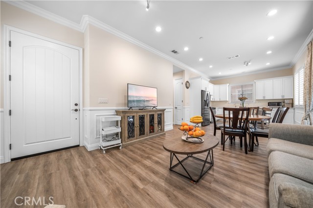 Detail Gallery Image 7 of 46 For 5558 Welland Ave, Temple City,  CA 91780 - 4 Beds | 3 Baths