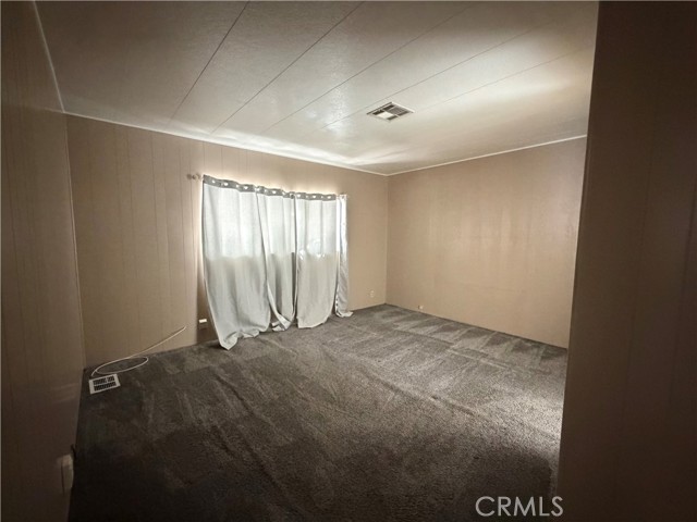701 Montara Road, Barstow CA: https://media.crmls.org/medias/8bde1238-e2a9-43b4-b6f4-eb88c044203a.jpg