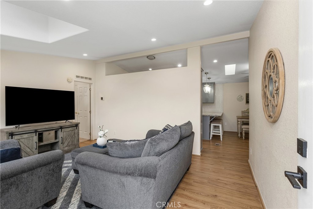 MLS #SW25225671 image #4