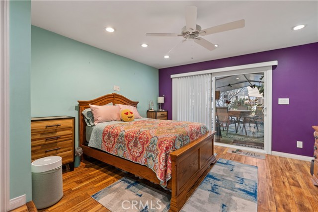 Detail Gallery Image 23 of 28 For 19160 Ingomar St, –,  CA 91335 - 2 Beds | 2 Baths