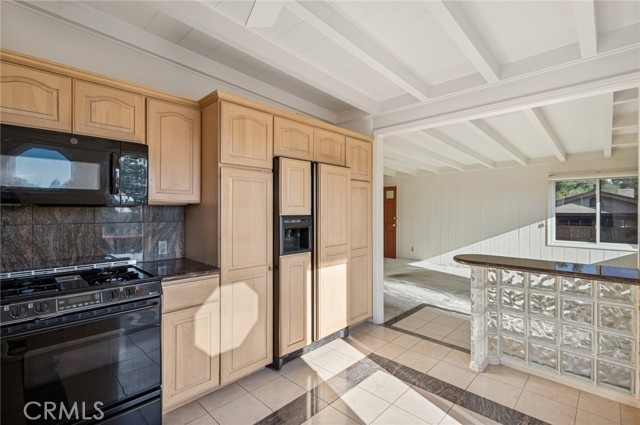 Detail Gallery Image 7 of 17 For 114 High Drive, Laguna Beach,  CA 92651 - – Beds | – Baths