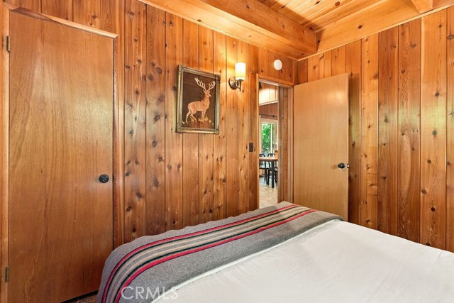 813 Poe Court, Lake Arrowhead, CA 92352