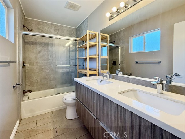 Detail Gallery Image 11 of 18 For 640 Calle Clavel, Thousand Oaks,  CA 91360 - 3 Beds | 3 Baths