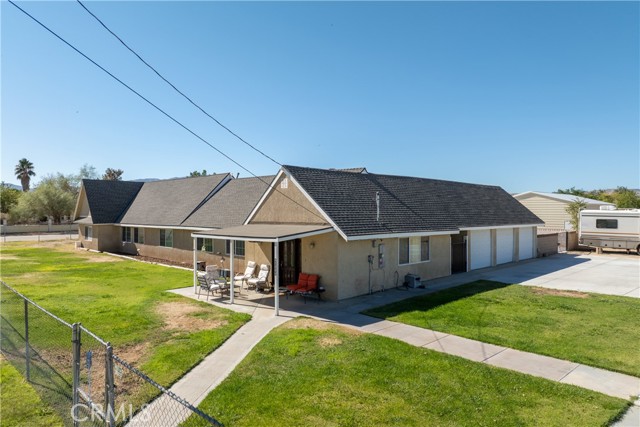 Detail Gallery Image 2 of 35 For 41009 17th, Palmdale,  CA 93551 - 5 Beds | 3 Baths