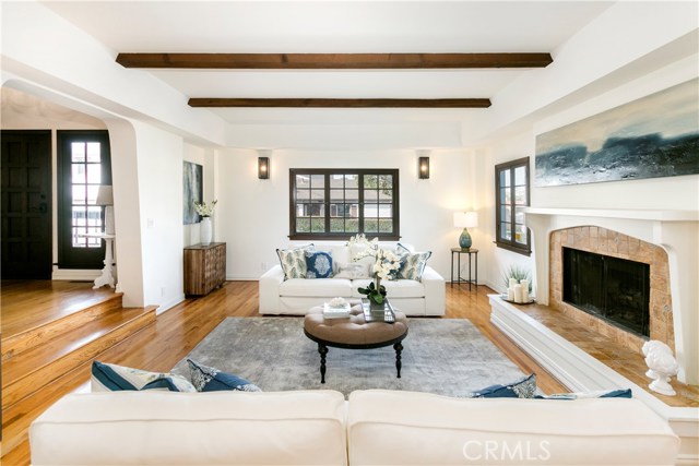 600 35th Street, Manhattan Beach, California 90266, 3 Bedrooms Bedrooms, ,2 BathroomsBathrooms,Residential,Sold,35th,SB17026414