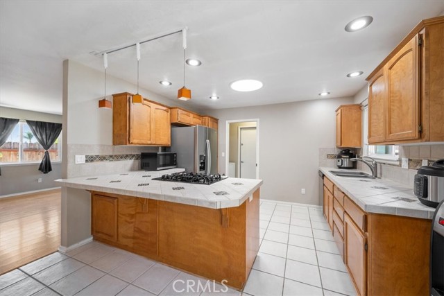 Detail Gallery Image 7 of 22 For 130 E Vintage St, Nipomo,  CA 93444 - 3 Beds | 2 Baths