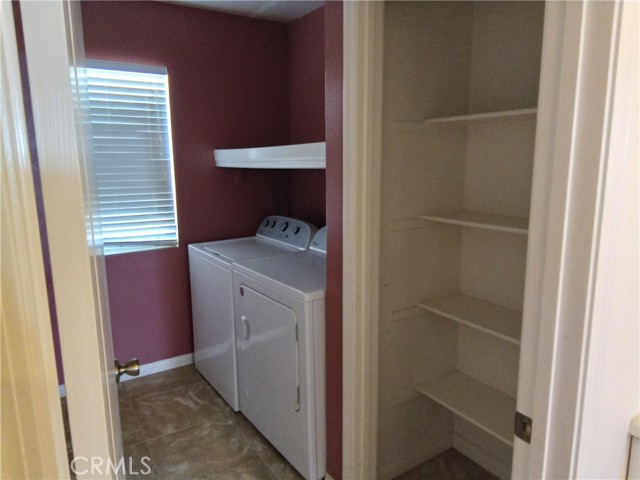 Detail Gallery Image 6 of 13 For 6820 Melvin Ave, San Bernardino,  CA 92407 - 4 Beds | 3 Baths