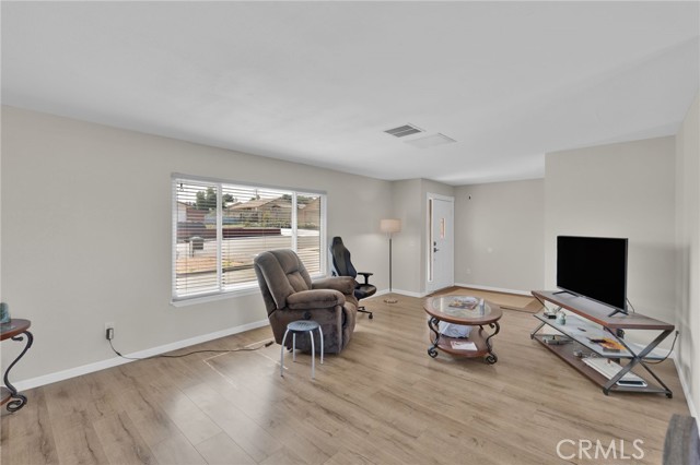 Detail Gallery Image 8 of 36 For 581 Starlight St, Barstow,  CA 92311 - 3 Beds | 2 Baths