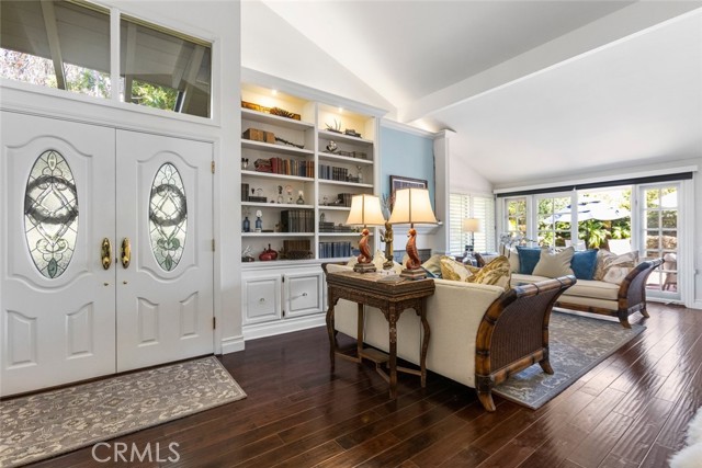 Detail Gallery Image 5 of 57 For 30 Jetty Dr, Corona Del Mar,  CA 92625 - 2 Beds | 2 Baths