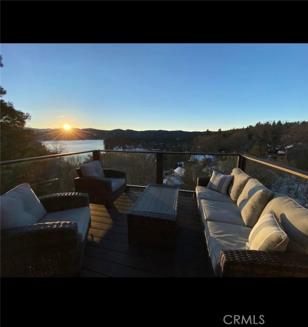 Detail Gallery Image 2 of 24 For 27441 Alpen Dr, Lake Arrowhead,  CA 92352 - 2 Beds | 2/1 Baths