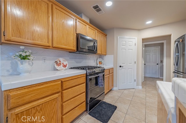 Detail Gallery Image 42 of 63 For 726 Nighthawk, Merced,  CA 95340 - 4 Beds | 3 Baths