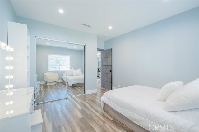 6436 Day Street, Tujunga CA: https://media.crmls.org/medias/8be3d971-ee94-4d10-9751-7f823db86688.jpg