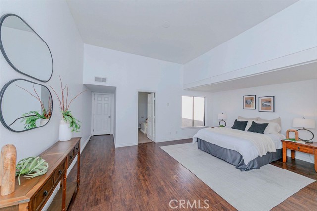 9724 Walker Court, Cypress CA: https://media.crmls.org/medias/8be3dd51-7817-49a6-84e0-17298f8e9aab.jpg