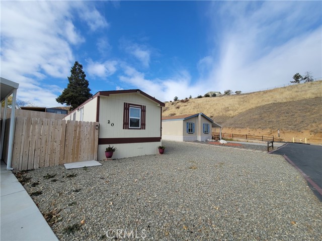 Detail Gallery Image 3 of 16 For 657 Lebec Rd #20,  Lebec,  CA 93243 - 3 Beds | 1 Baths