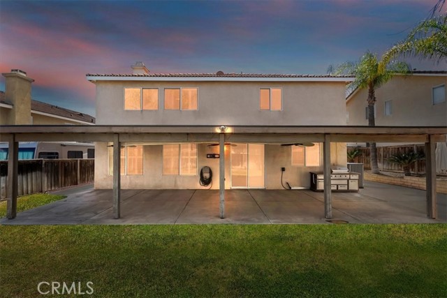 8433 Lindenhurst Street, Riverside CA: https://media.crmls.org/medias/8be49b49-b5fb-418c-8db6-f323265a5e98.jpg
