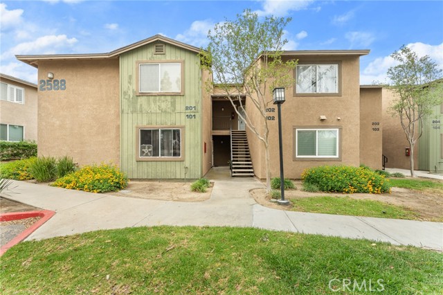 Detail Gallery Image 2 of 35 For 2588 Avenida Del Vista #J202,  Corona,  CA 92882 - 1 Beds | 1 Baths