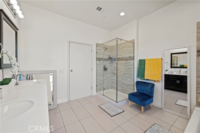 1755 Heywood photo 16