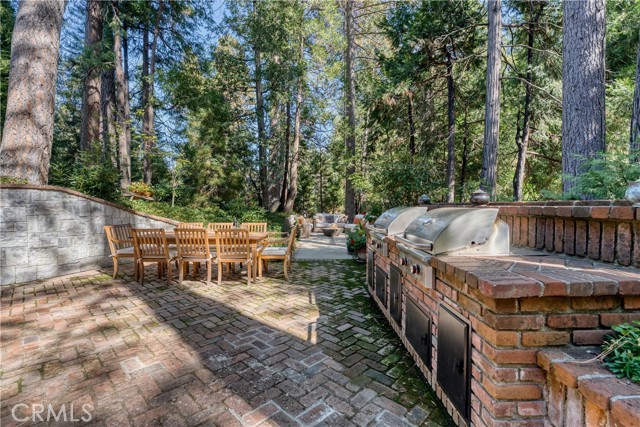 27465 Meadow Bay Drive, Lake Arrowhead, CA 92352