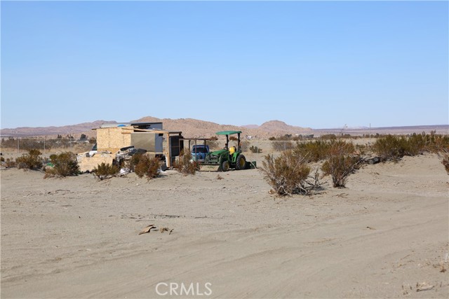 2635 Parkdale Road, Adelanto, California 92301, ,Land,For Sale,2635 Parkdale Road,CRAR22033706