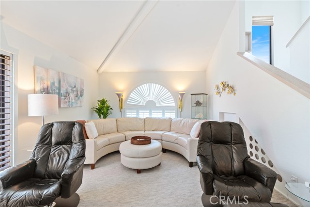 4176 Delphi Circle, Huntington Beach CA: https://media.crmls.org/medias/8be6e4bb-f391-4339-83e5-d4b7026bdfe5.jpg