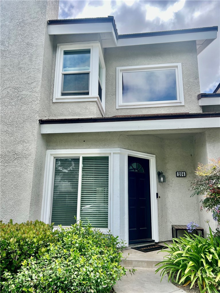 204 Greenmoor