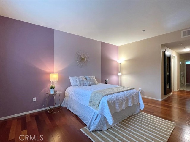 Detail Gallery Image 5 of 66 For 5540 Strand, Hawthorne,  CA 90250 - 2 Beds | 2 Baths