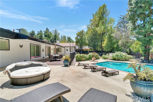 Detail Gallery Image 41 of 44 For 5067 Arundel Drive, Woodland Hills,  CA 91364 - 5 Beds | 4/1 Baths
