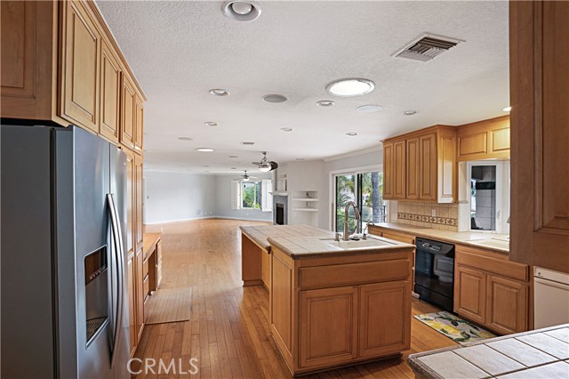 Detail Gallery Image 19 of 75 For 30405 Golden Gate, Canyon Lake,  CA 92587 - 4 Beds | 4 Baths