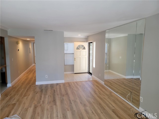 Detail Gallery Image 8 of 25 For 941 Lotus, San Dimas,  CA 91773 - 2 Beds | 2 Baths