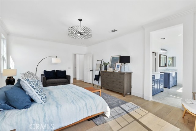 24229 La Montura Drive, Valencia CA: https://media.crmls.org/medias/8beb776f-381d-4e67-acc8-5cff0629fcec.jpg