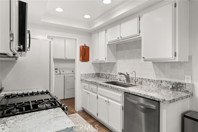 Detail Gallery Image 10 of 45 For 20004 Waverly Glen #46,  Yorba Linda,  CA 92886 - 2 Beds | 1/1 Baths