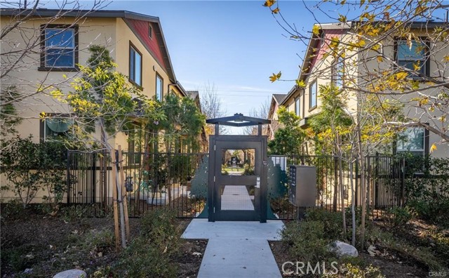 Detail Gallery Image 24 of 24 For 24711 6th, San Bernardino,  CA 92410 - 4 Beds | 3 Baths