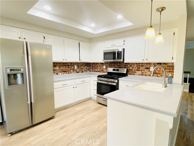 Detail Gallery Image 9 of 23 For 30 Mountain Shadows, Pomona,  CA 91766 - 3 Beds | 2/1 Baths